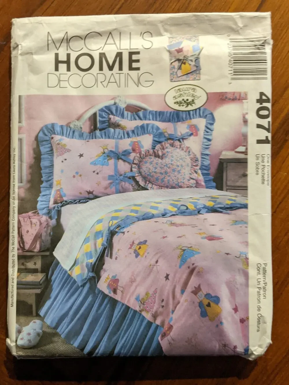 UNCUT McCall's Pattern 4071 Laura Ashley Home Decorating
